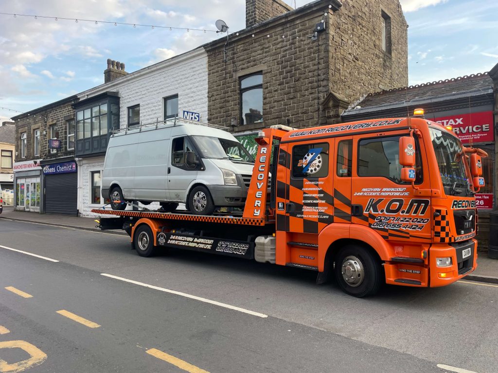 K.O.M truck collecting a vehicle in Manchester